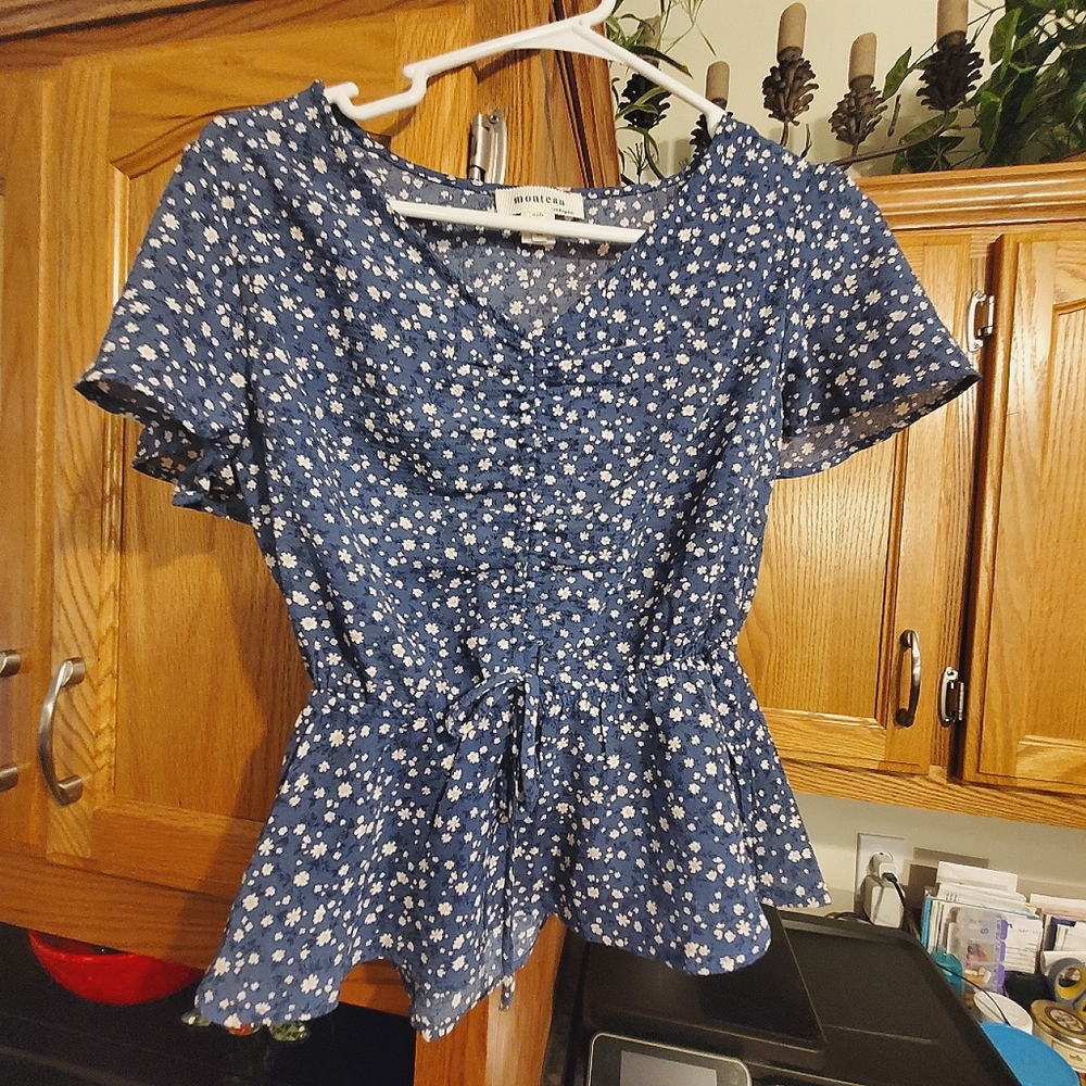 Cropped summer top size M